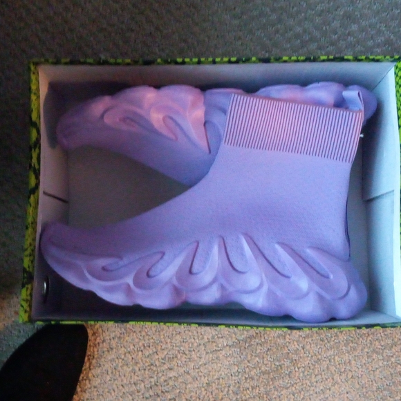 Cape Robbin Shoes - ⬇️🔻❤️PRICE DROP⬇️🔻 Purple sock sneakers trending